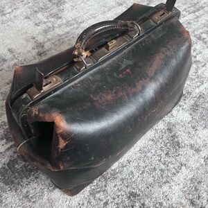 Vintage Brown Leather medical doctors bag